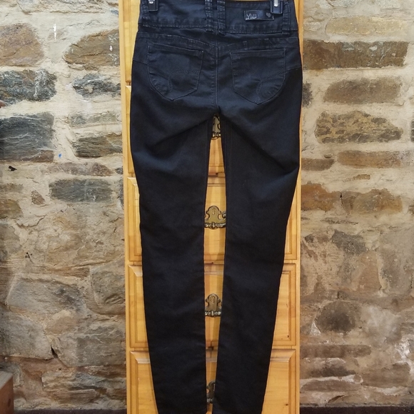 WannaBettaBut? Black Wide Belt Skinny Jeans - Picture 2 of 2